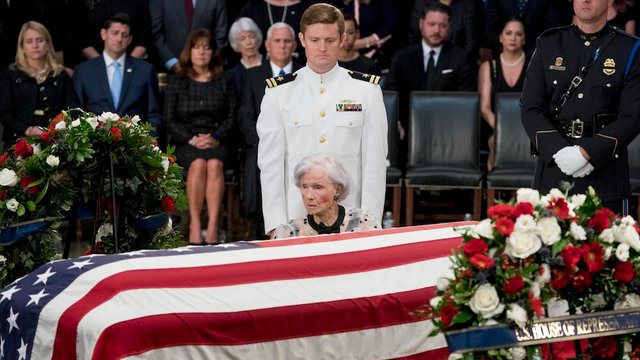 mccain_roberta_funeral_capitol