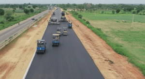 Construction-work-ongoing-on-Abuja-Kaduna-Kano-Road