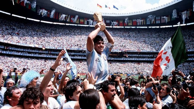 36103472-8986821-Diego_Maradona_Argentinian_footballing_legend_and_one_of_the_gre-a-31_1606324628639