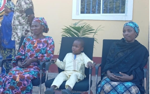 Aisha-and-Fayina-with-young-Muhammed